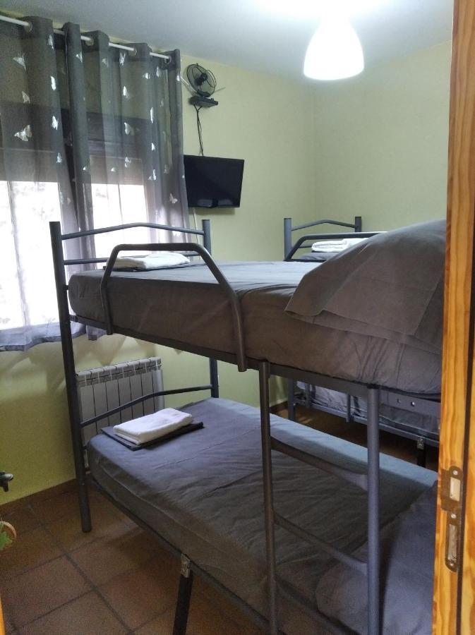 Aliaga Albergue Santa Barbara المظهر الخارجي الصورة