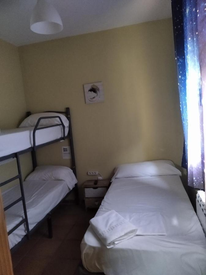 Aliaga Albergue Santa Barbara المظهر الخارجي الصورة